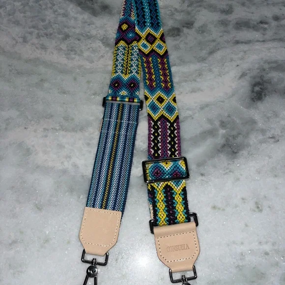 Consuela Blueberry wide woven shoulder strap trimmed in natural leather. - Picture 6 of 6